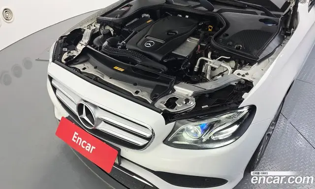 Mercedes-Benz E-Class 2018 2.0 автомат (гидро), миниатюра 6