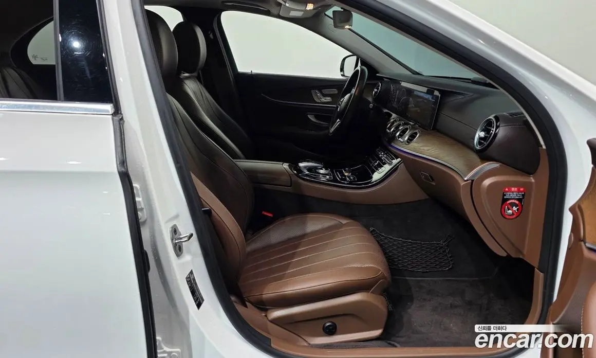 Mercedes-Benz E-Class 2019 2.0 автомат (гидро), фото 17