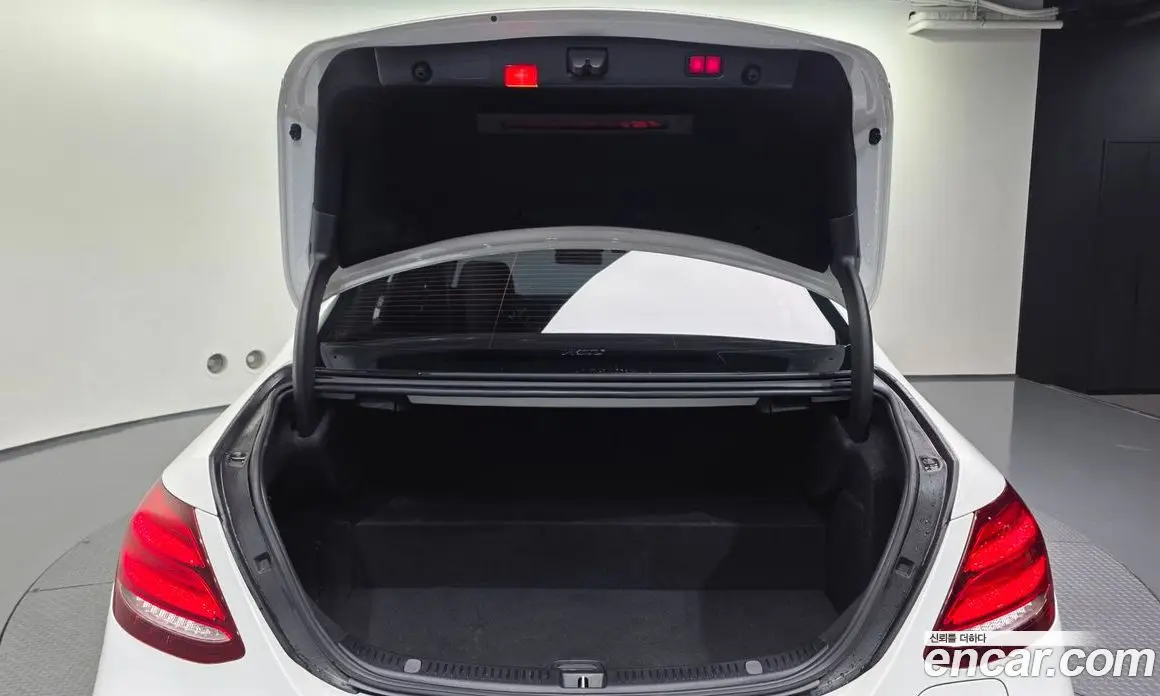 Mercedes-Benz E-Class 2019 2.0 автомат (гидро), фото 26