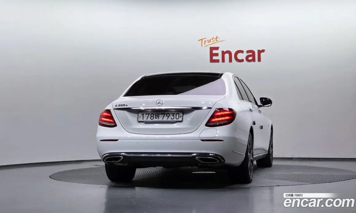 Mercedes-Benz E-Class 2019 2.0 автомат (гидро), фото 4