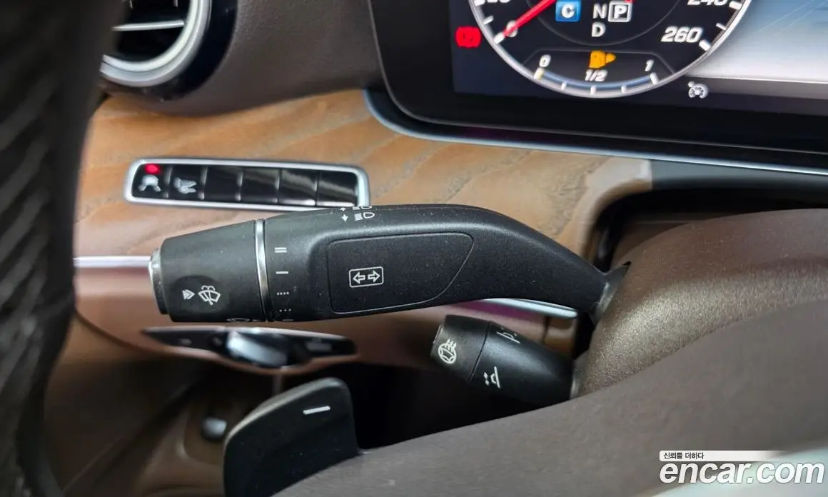 Mercedes-Benz E-Class 2019 2.0 автомат (гидро), фото 37