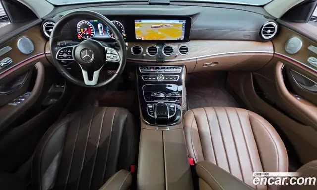 Mercedes-Benz E-Class 2019 2.0 автомат (гидро), миниатюра 10