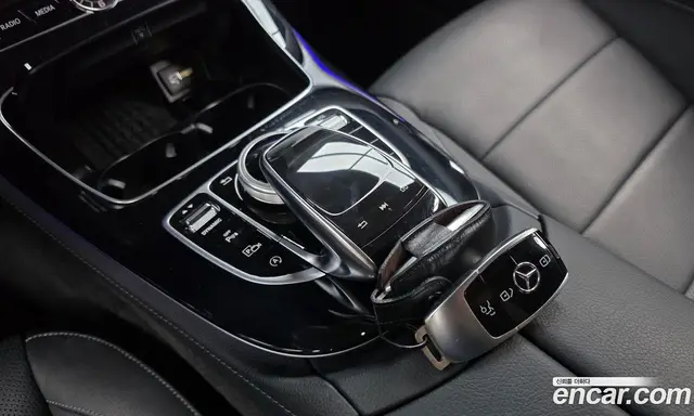 Mercedes-Benz E-Class 2019 2.0 автомат (гидро), миниатюра 11