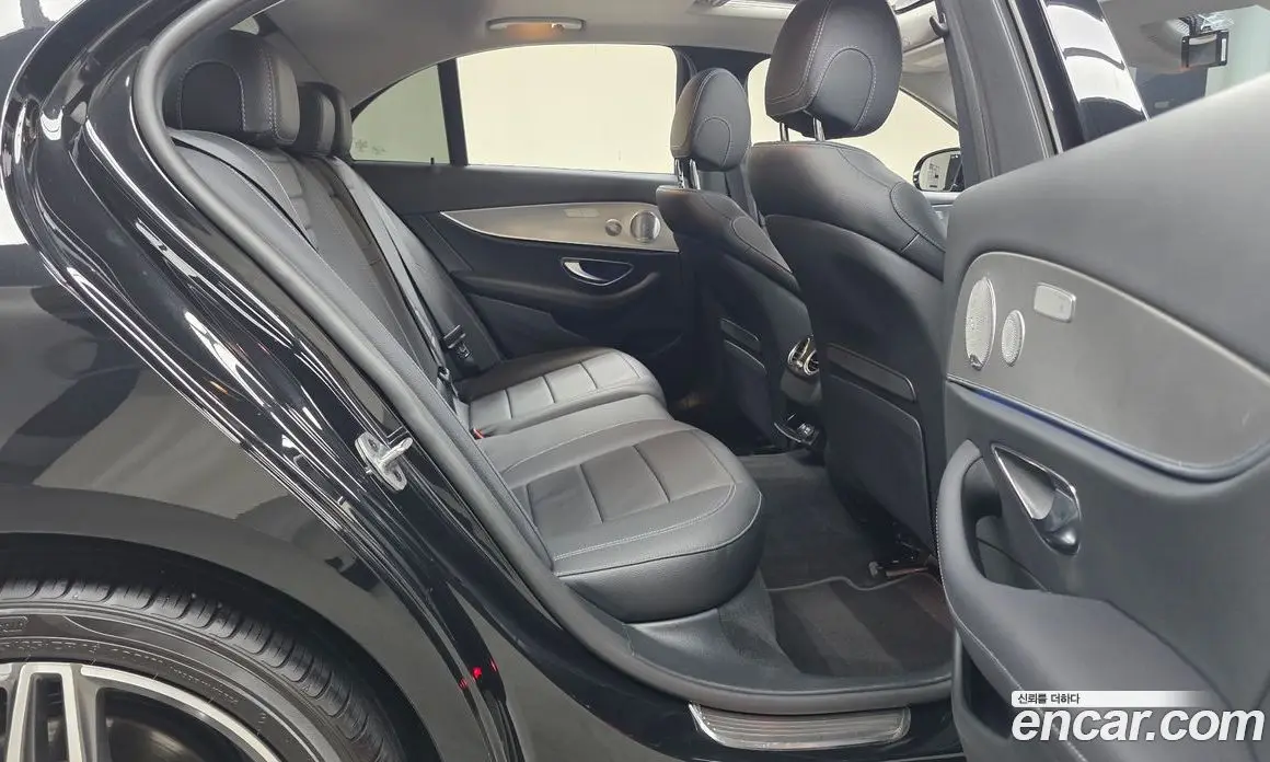 Mercedes-Benz E-Class 2019 2.0 автомат (гидро), фото 16