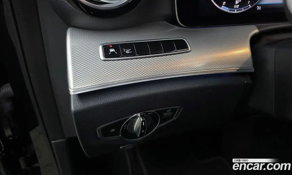 Mercedes-Benz E-Class 2019 2.0 автомат (гидро), фото 24