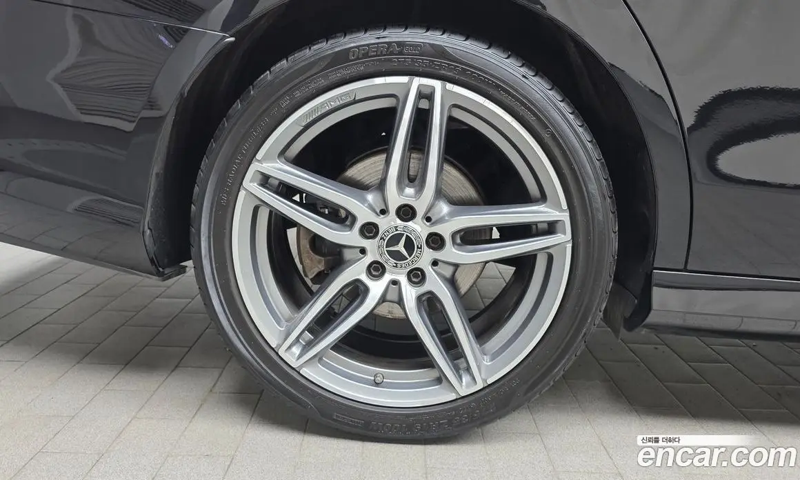 Mercedes-Benz E-Class 2019 2.0 автомат (гидро), фото 4