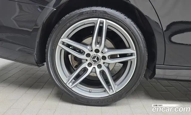 Mercedes-Benz E-Class 2019 2.0 автомат (гидро), миниатюра 4