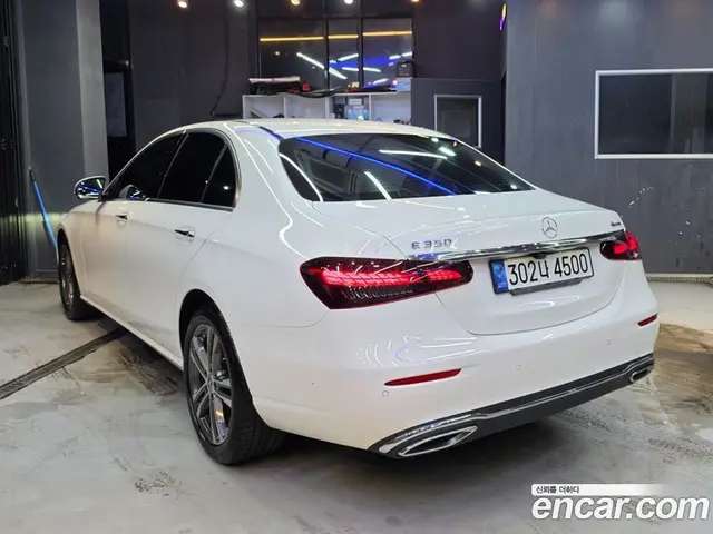 Mercedes-Benz E-Class 2022 2.0 автомат (гидро), миниатюра 6