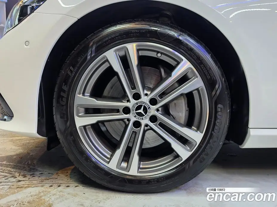 Mercedes-Benz E-Class 2022 2.0 автомат (гидро), фото 7