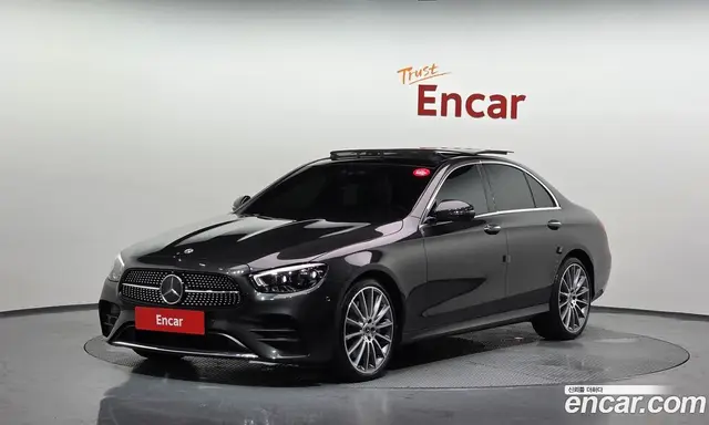 Mercedes-Benz E-Class 2022 2.0 автомат (гидро), миниатюра 1