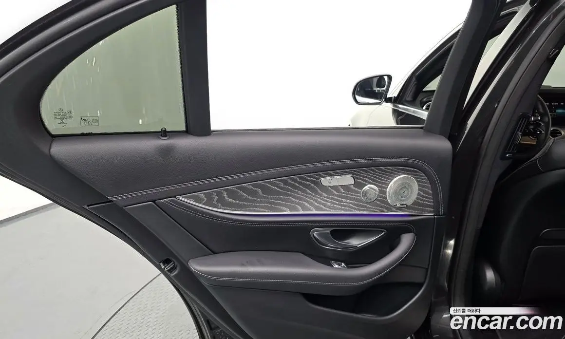 Mercedes-Benz E-Class 2022 2.0 автомат (гидро), фото 15