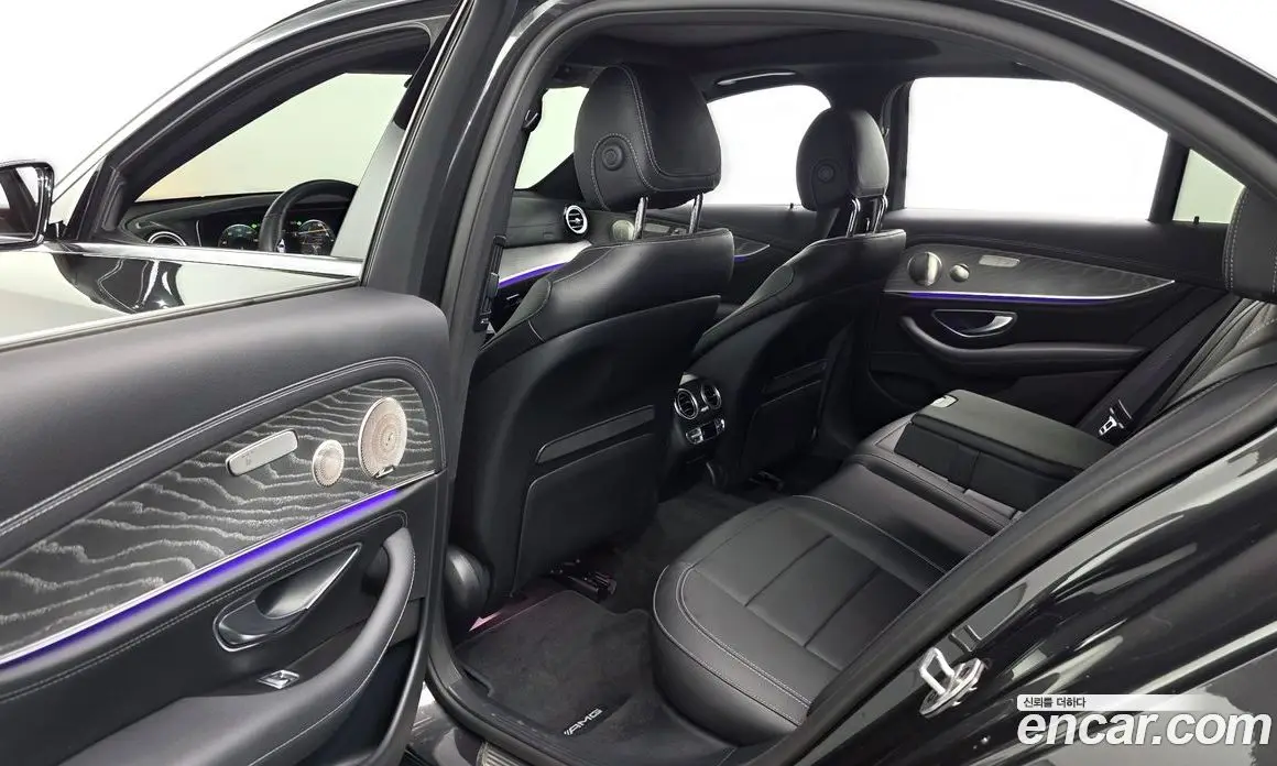 Mercedes-Benz E-Class 2022 2.0 автомат (гидро), фото 17