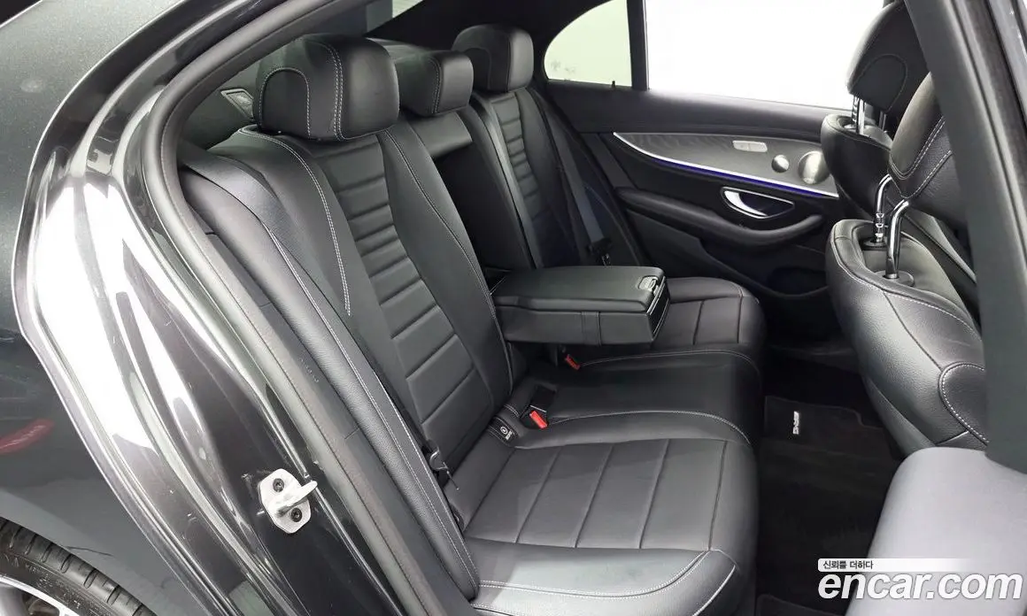Mercedes-Benz E-Class 2022 2.0 автомат (гидро), фото 18