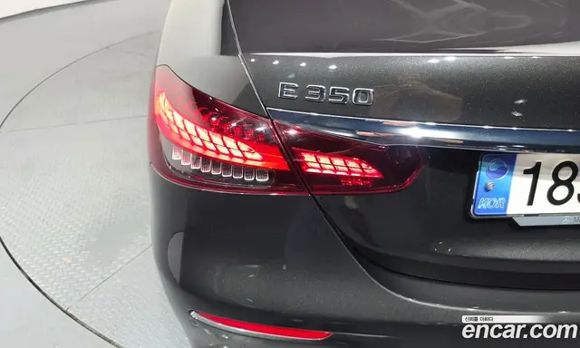 Mercedes-Benz E-Class 2022 2.0 автомат (гидро), миниатюра 9