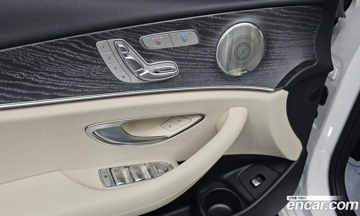 Mercedes-Benz E-Class 2022 2.0 автомат (гидро), фото 19