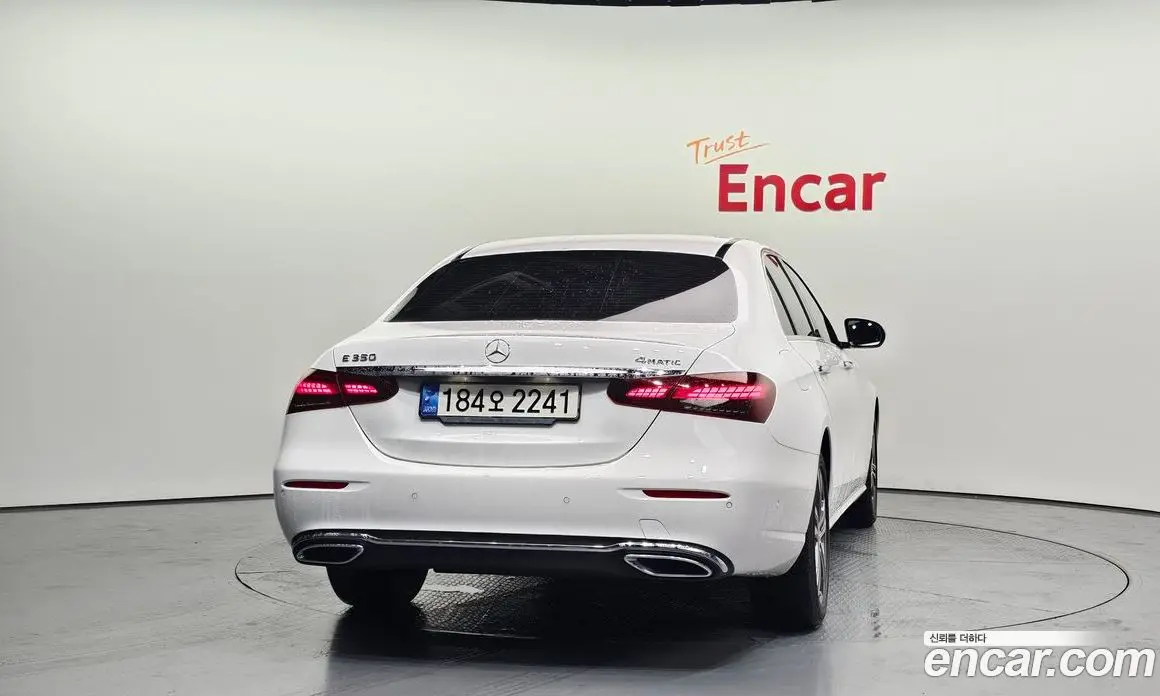 Mercedes-Benz E-Class 2022 2.0 автомат (гидро), фото 4