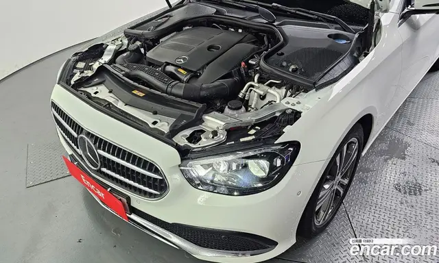 Mercedes-Benz E-Class 2022 2.0 автомат (гидро), миниатюра 6