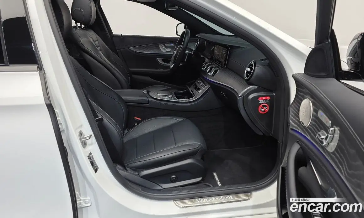 Mercedes-Benz E-Class 2023 2.0 автомат (гидро), фото 11