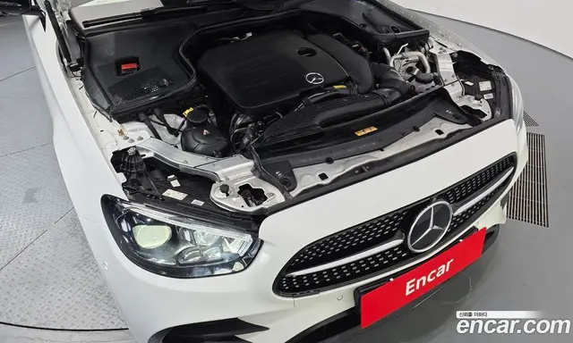 Mercedes-Benz E-Class 2023 2.0 автомат (гидро), миниатюра 6