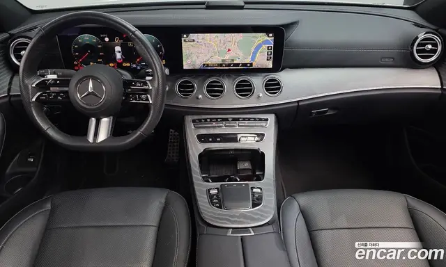 Mercedes-Benz E-Class 2023 2.0 автомат (гидро), миниатюра 7