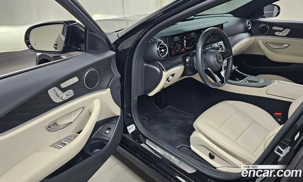 Mercedes-Benz E-Class 2023 2.0 автомат (гидро), фото 12