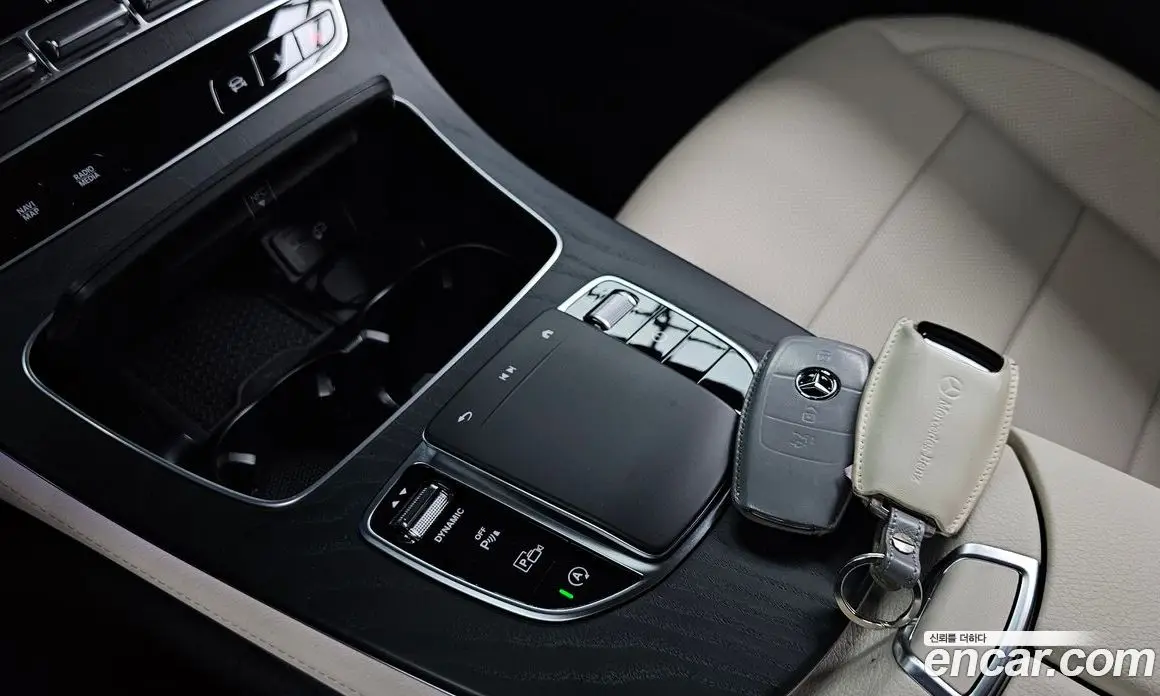 Mercedes-Benz E-Class 2023 2.0 автомат (гидро), фото 23
