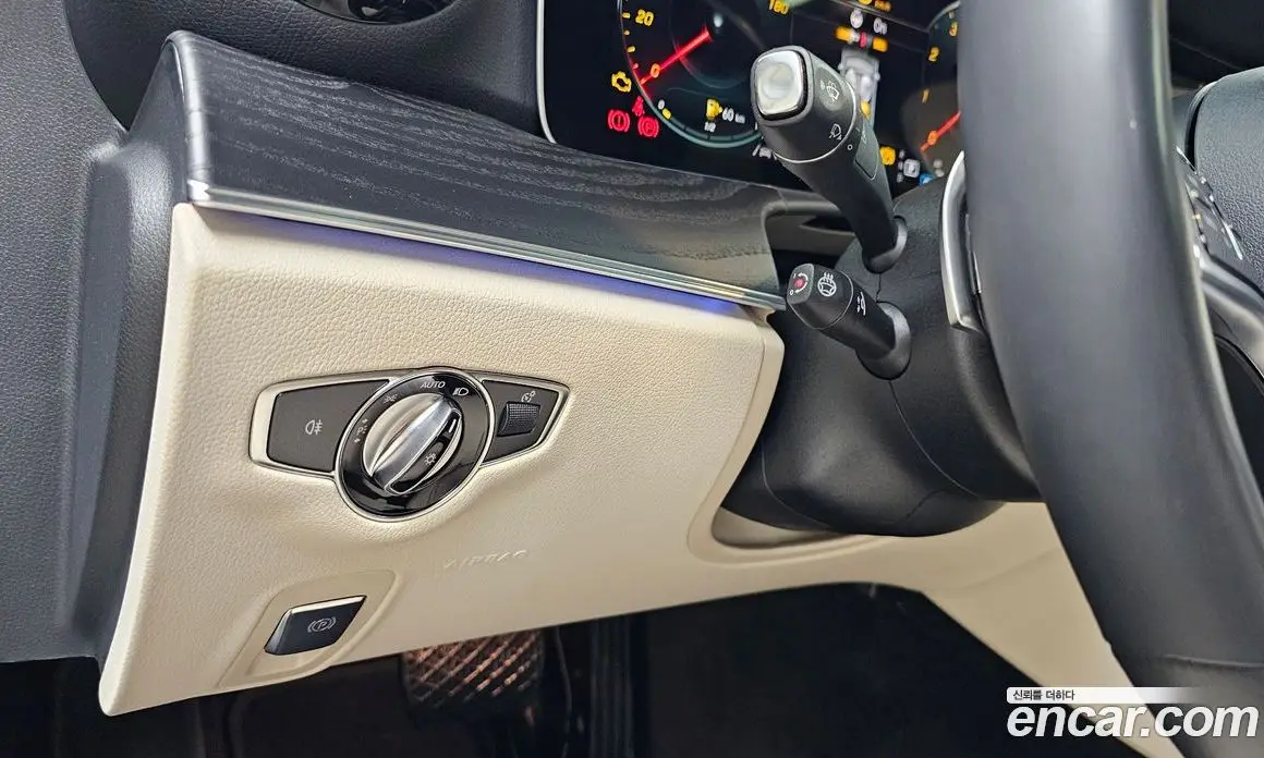 Mercedes-Benz E-Class 2023 2.0 автомат (гидро), фото 28