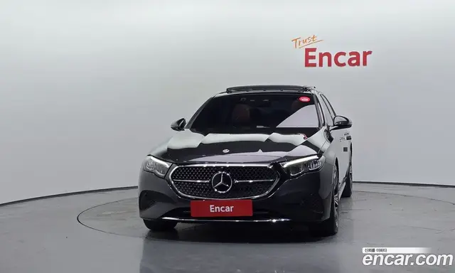 Mercedes-Benz E-Class 2024 2.0 автомат (гидро), миниатюра 3