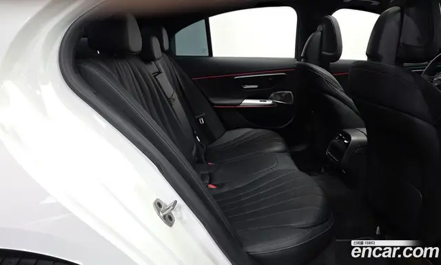 Mercedes-Benz E-Class 2024 2.0 автомат (гидро), миниатюра 12