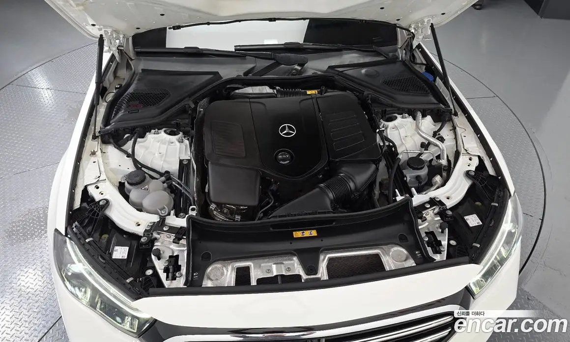 Mercedes-Benz E-Class 2024 2.0 автомат (гидро), фото 6