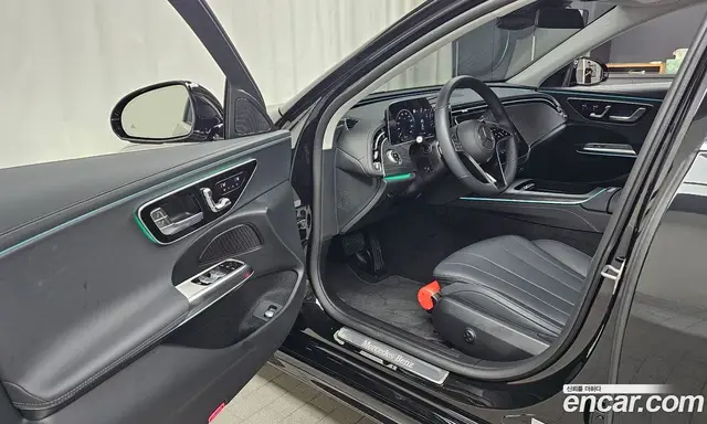 Mercedes-Benz E-Class 2025 2.0 автомат (гидро), миниатюра 12