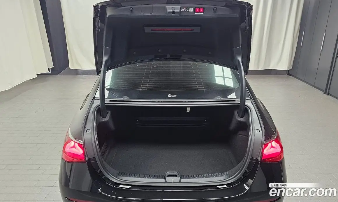 Mercedes-Benz E-Class 2025 2.0 автомат (гидро), фото 22
