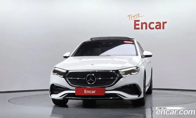 Mercedes-Benz E-Class 2026 2.0 автомат (гидро), миниатюра 2