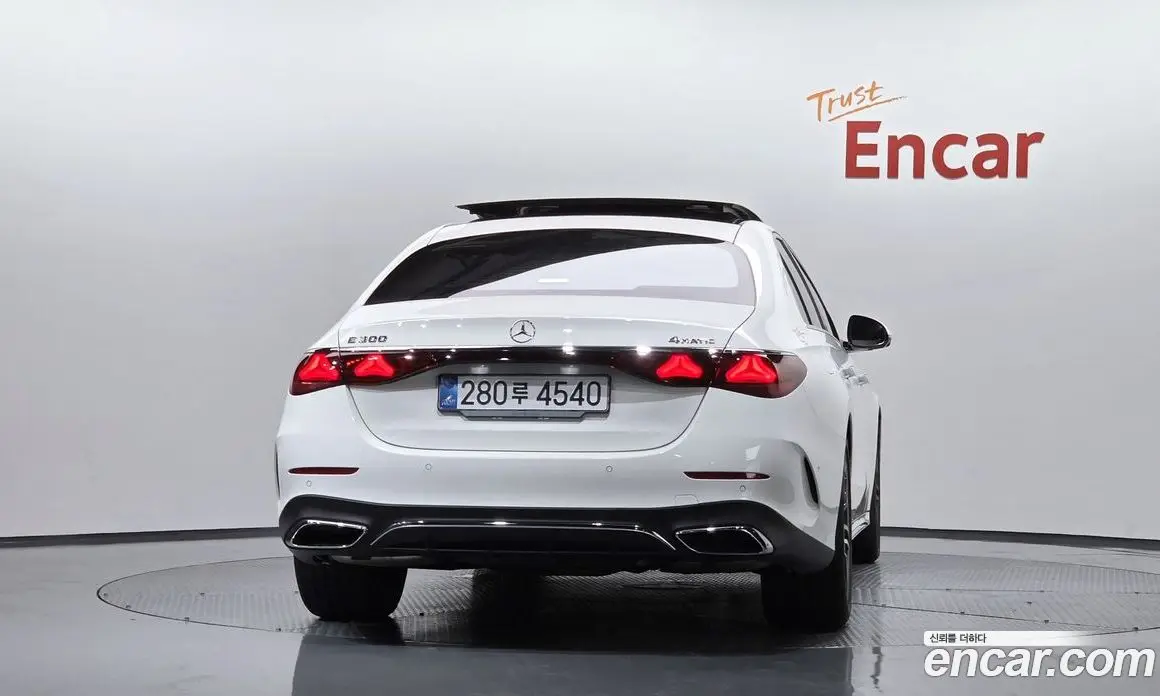 Mercedes-Benz E-Class 2026 2.0 автомат (гидро), фото 3