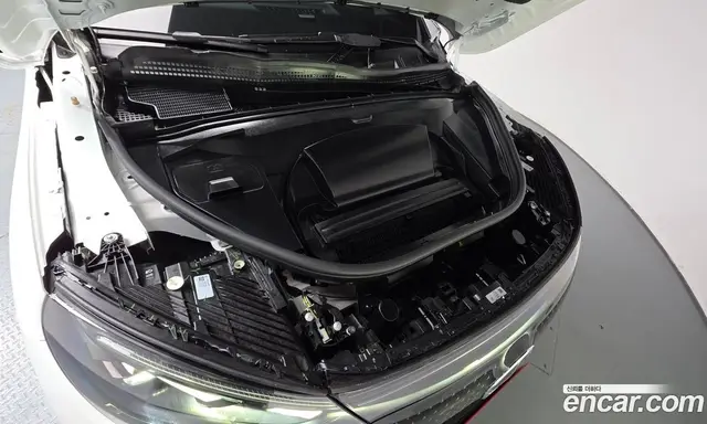 Mercedes-Benz EQE 2023 0.3 автомат (гидро), миниатюра 5
