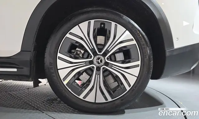 Mercedes-Benz EQE 2023 0.3 автомат (гидро), миниатюра 6