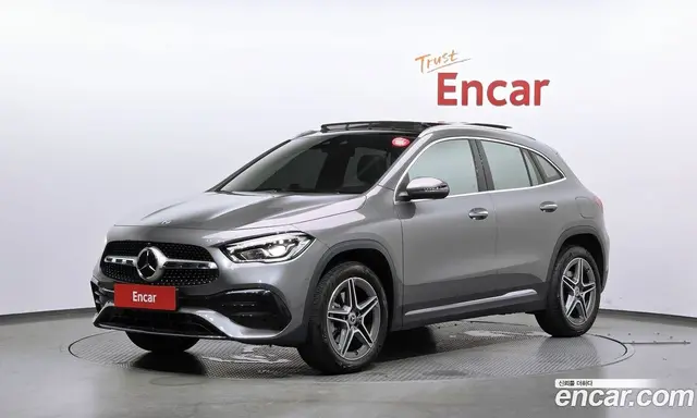 Mercedes-Benz GLA-Class 2022 2.0 автомат (гидро), миниатюра 1