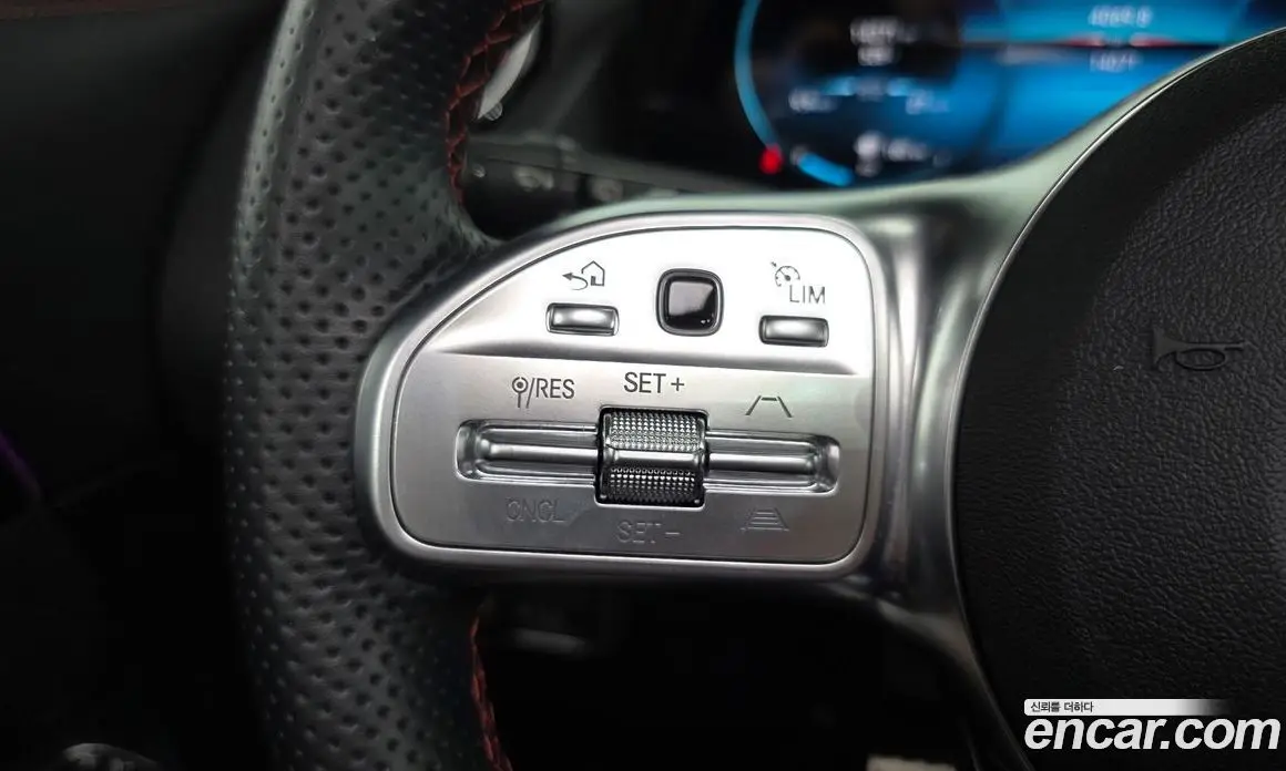 Mercedes-Benz GLA-Class 2022 2.0 автомат (гидро), фото 17