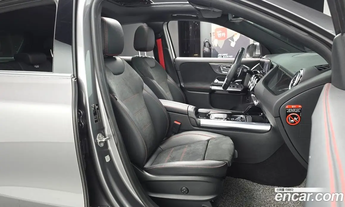 Mercedes-Benz GLA-Class 2022 2.0 автомат (гидро), фото 16