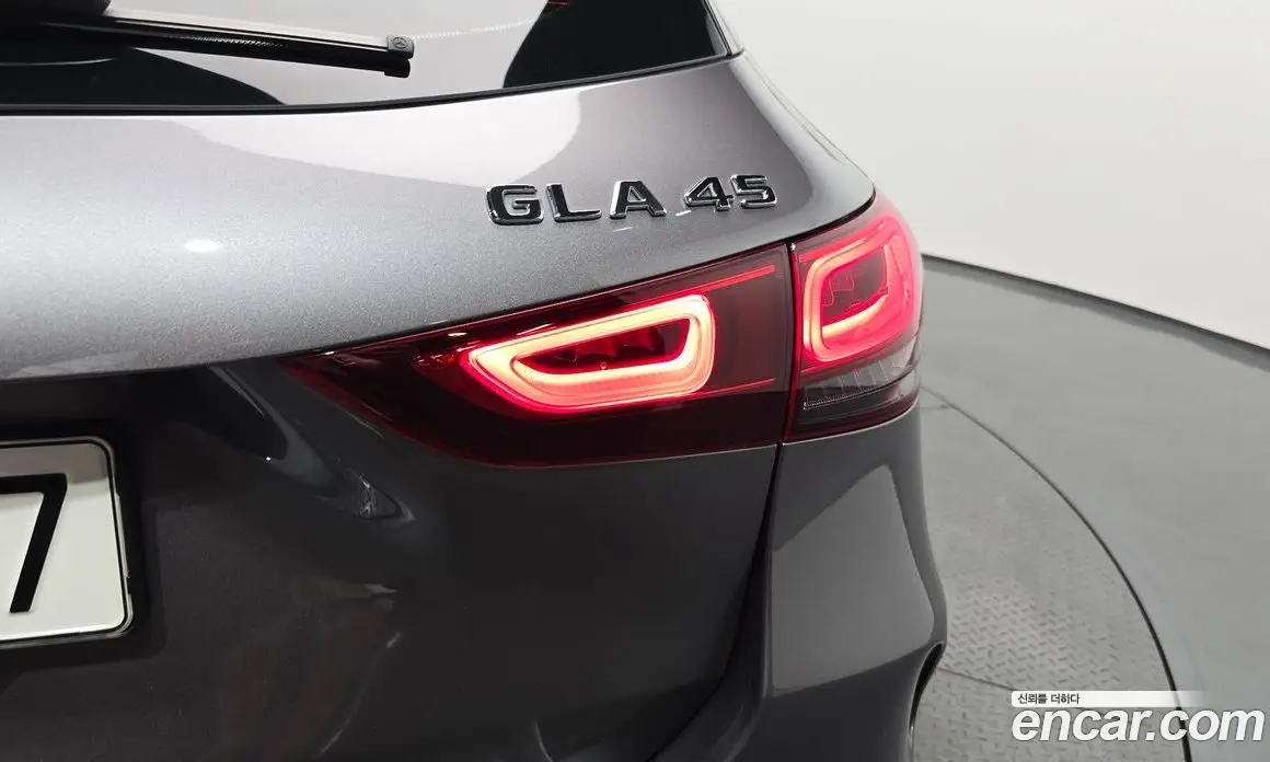 Mercedes-Benz GLA-Class 2022 2.0 автомат (гидро), фото 8