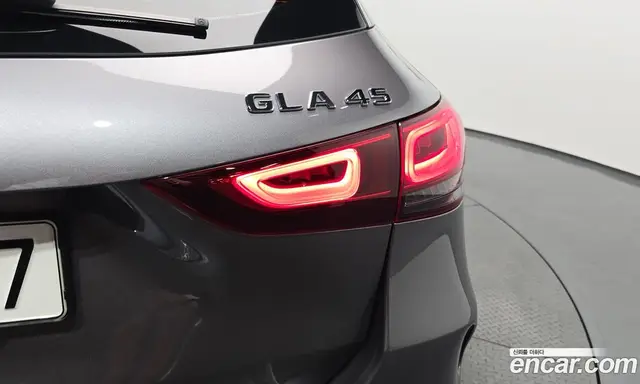 Mercedes-Benz GLA-Class 2022 2.0 автомат (гидро), миниатюра 8