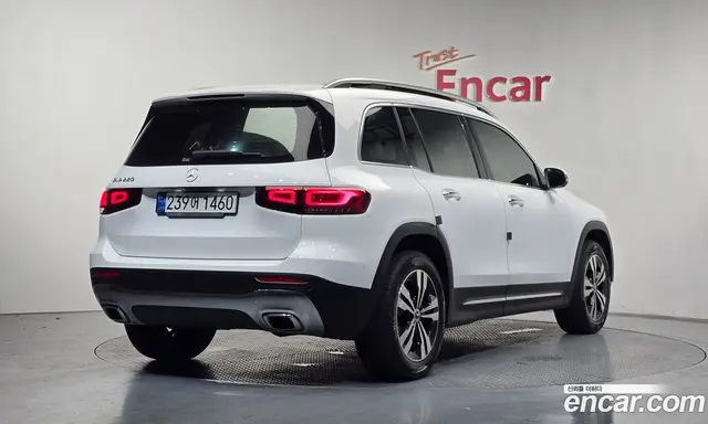 Mercedes-Benz GLB-Class 2021 2.0 автомат (гидро), миниатюра 2