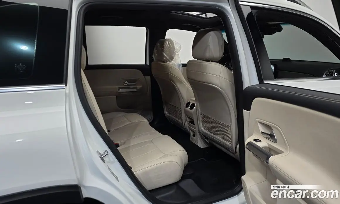 Mercedes-Benz GLB-Class 2021 2.0 автомат (гидро), фото 17