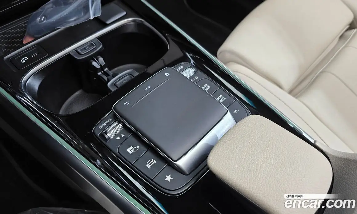 Mercedes-Benz GLB-Class 2021 2.0 автомат (гидро), фото 26