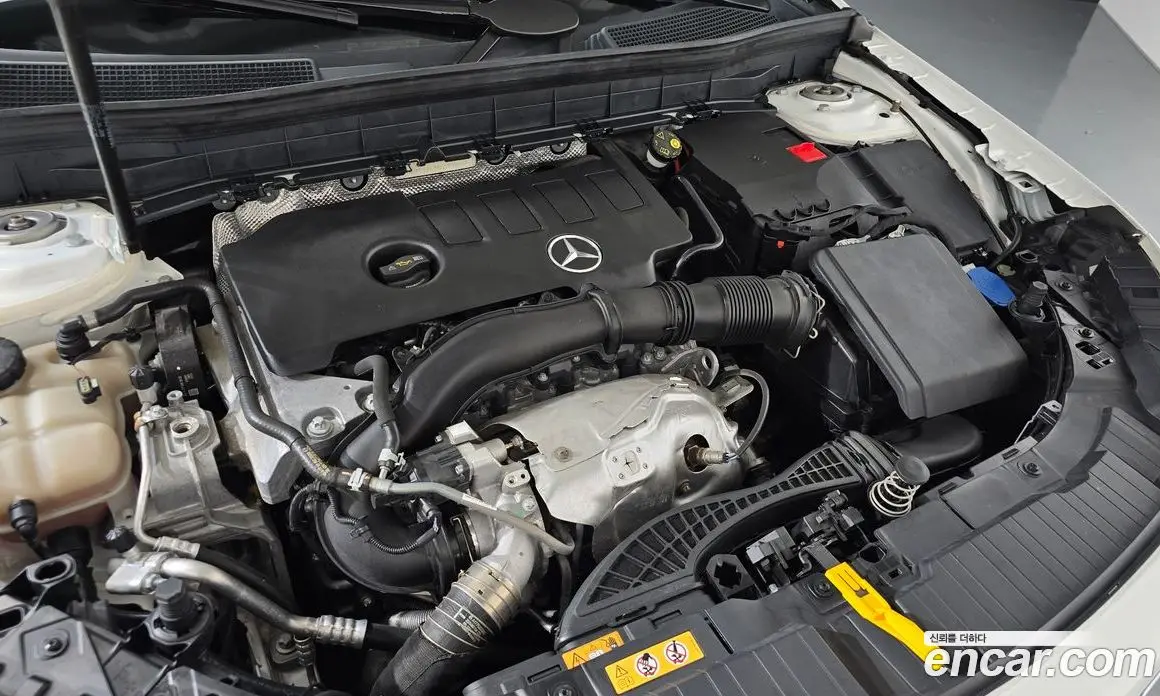 Mercedes-Benz GLB-Class 2021 2.0 автомат (гидро), фото 6