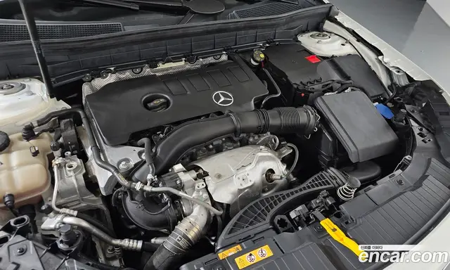 Mercedes-Benz GLB-Class 2021 2.0 автомат (гидро), миниатюра 6