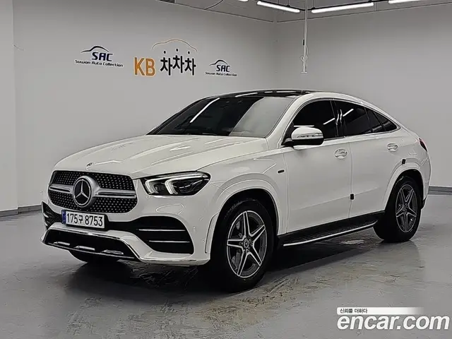 Mercedes-Benz GLE-Class 2021 2.0 автомат (гидро), миниатюра 1