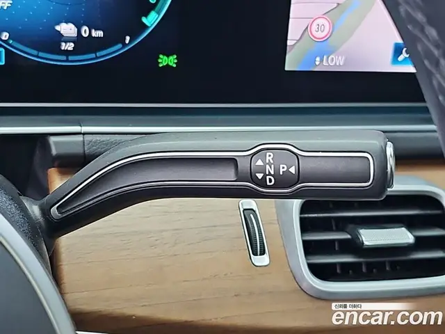 Mercedes-Benz GLE-Class 2021 2.0 автомат (гидро), миниатюра 8