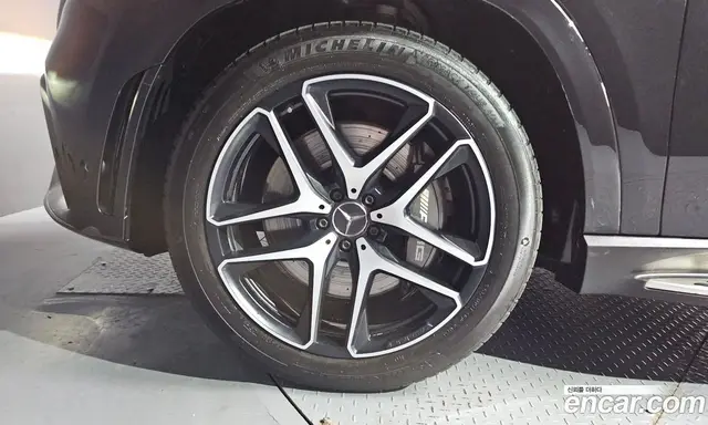 Mercedes-Benz GLE-Class 2022 3.0 автомат (гидро), миниатюра 5