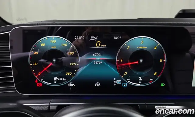Mercedes-Benz GLE-Class 2023 2.9 автомат (гидро), миниатюра 10